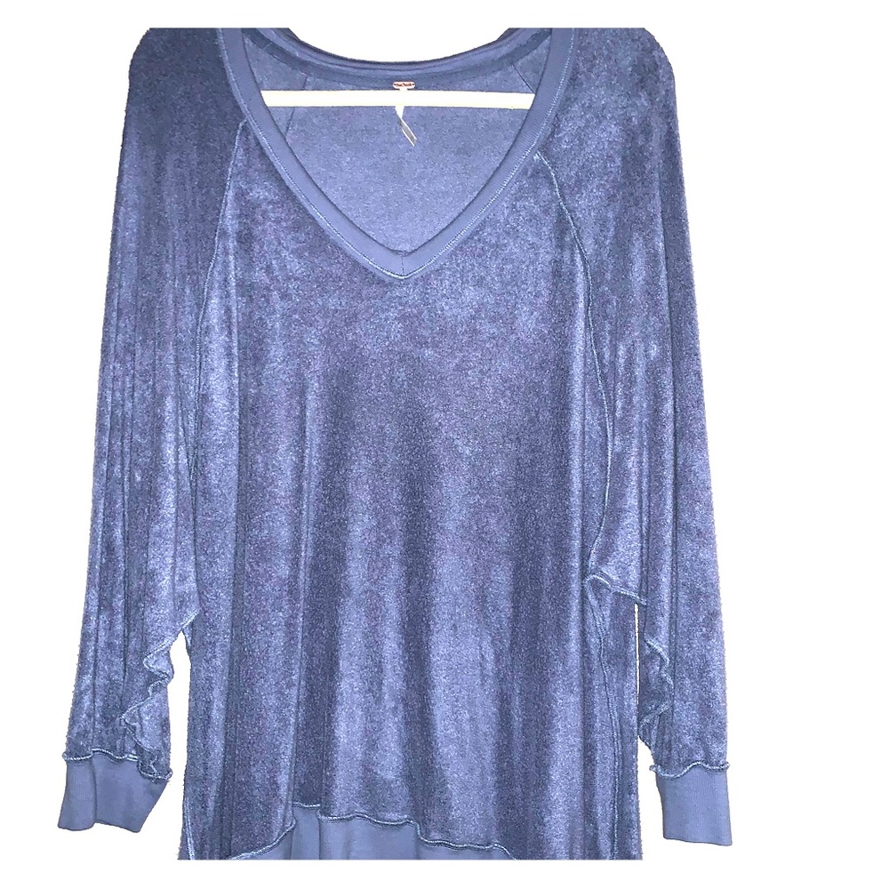 FREE PEOPLE SWEATSHIRT